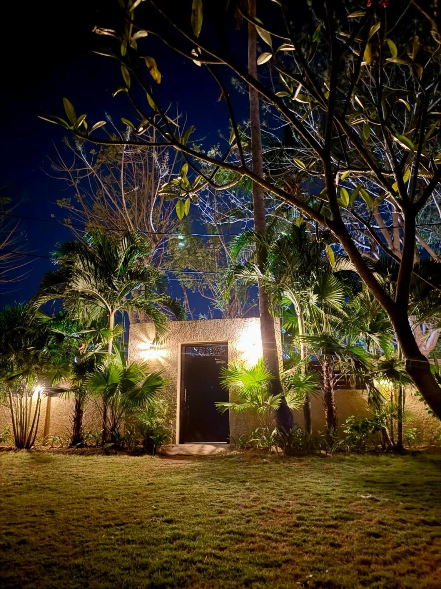 Rumah Sunyi Gili Trawangan Exterior photo